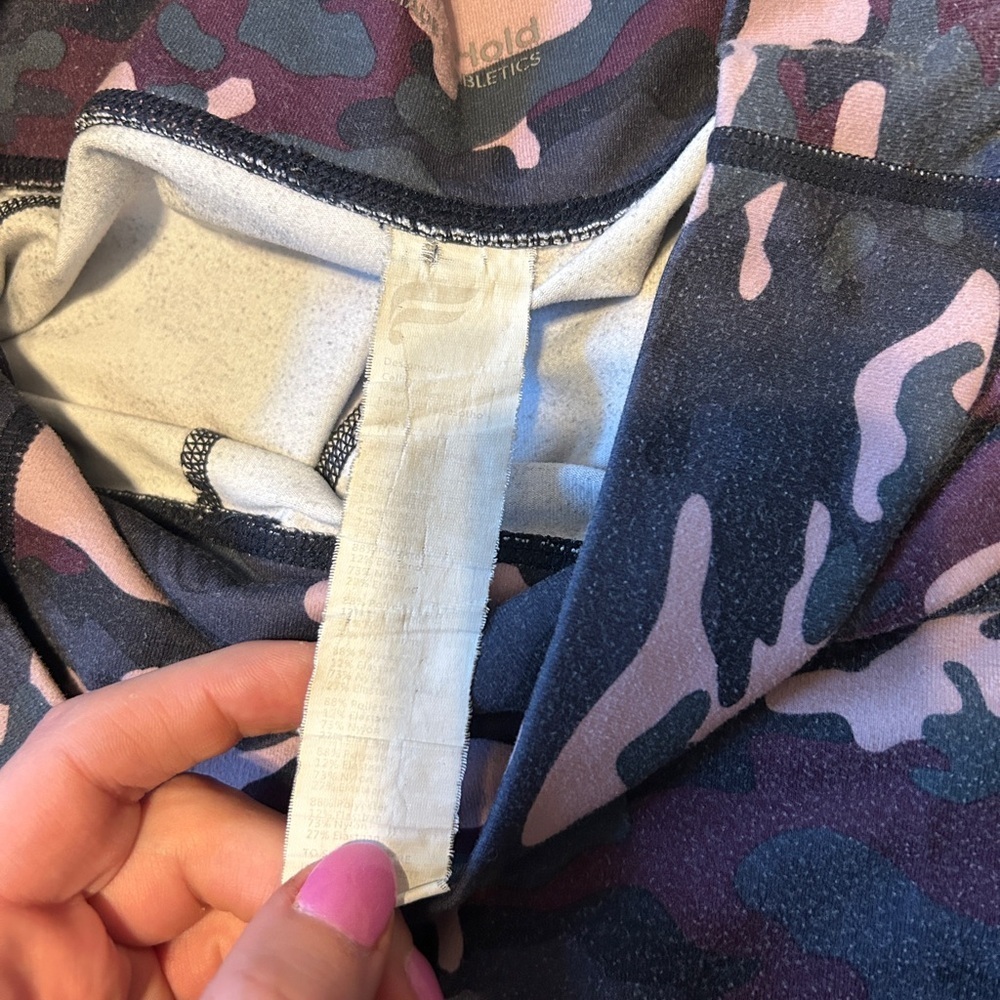 Women's Fabletics Powerhold Camo High-Waisted Leggings with Pockets Size Medium - Picture 6 of 7
